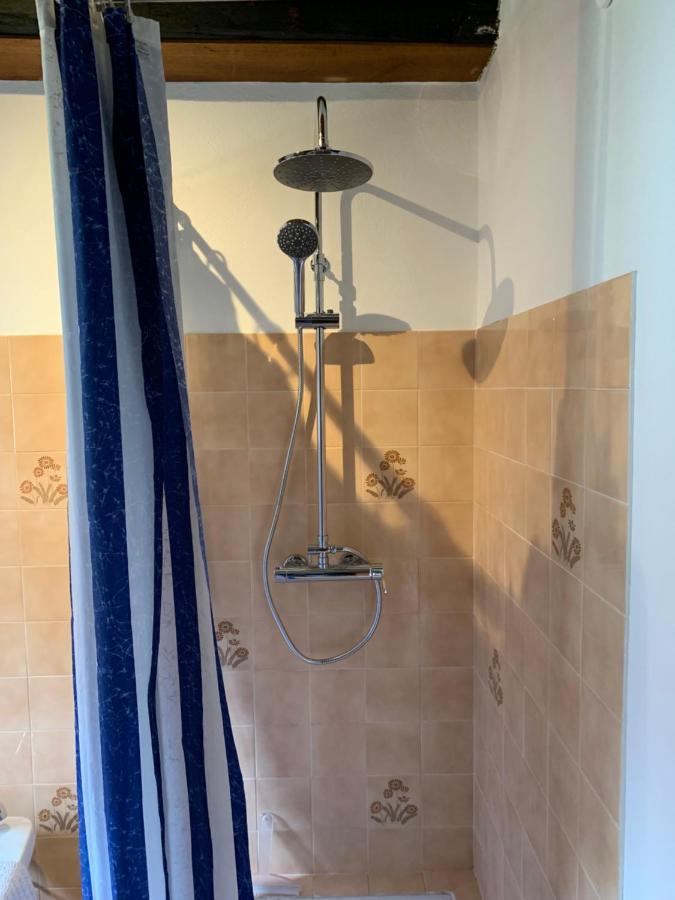 Spacious Apartment In A Charming, Tranquil Village Saint-Vincent-Rive-dʼOlt エクステリア 写真